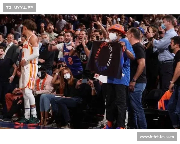 萨索洛升级庆典引发冲突 球迷焚烧座椅警方介入调查